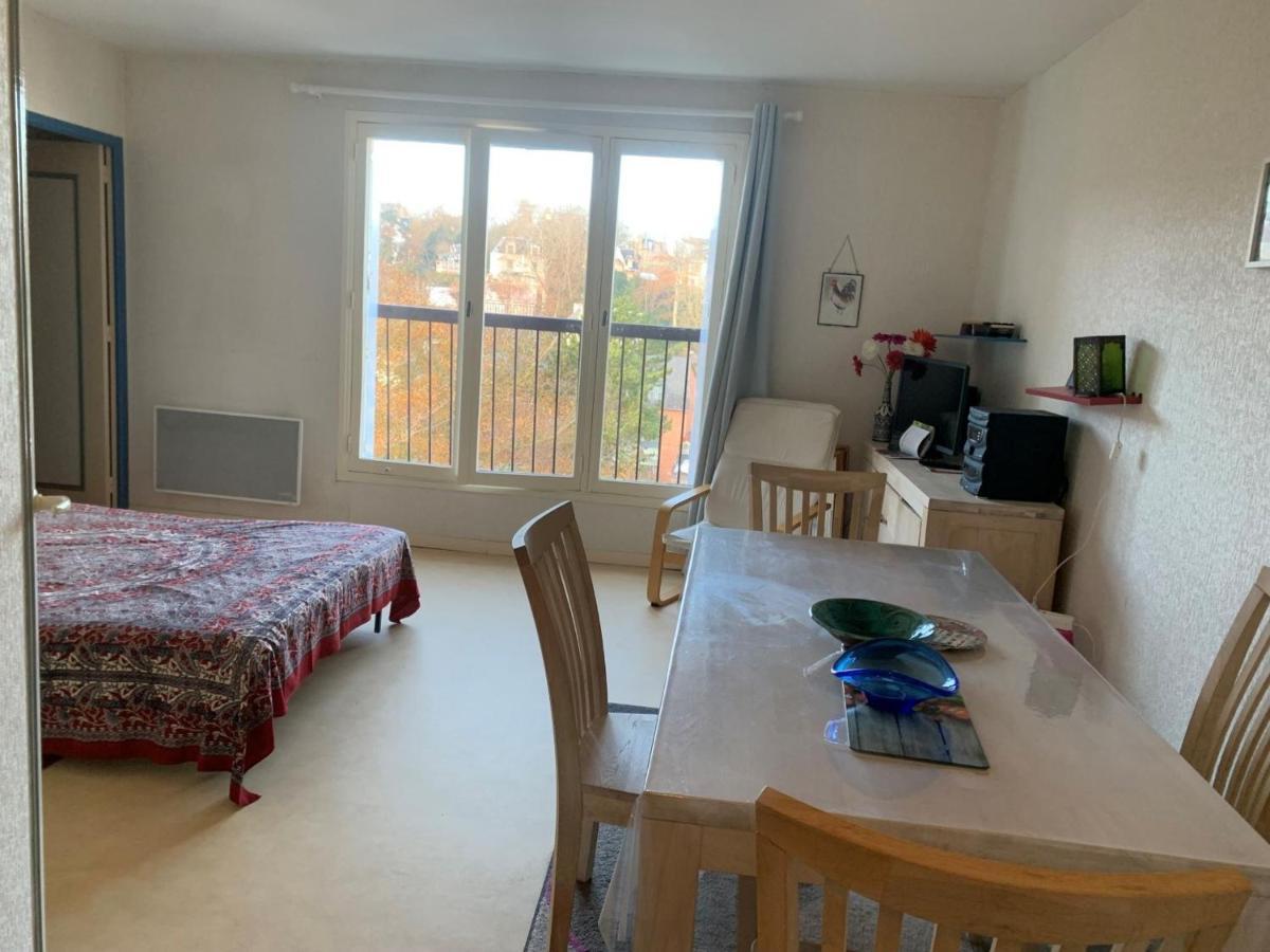 Appartement 2 Pieces Centre De Villers-Sur-Mer Avec Parking - Fr-1-712-40 Exteriör bild